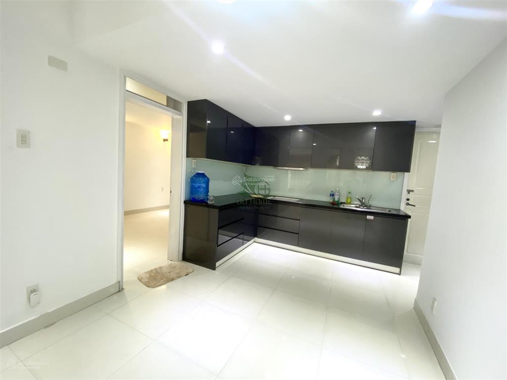Cho thuê biệt thự 6 phòng có sân vườn khu vực vạn thắng giá 22 triệu/tháng