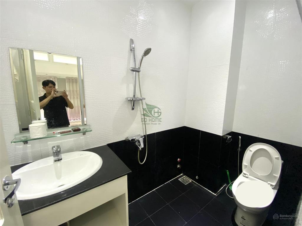 Cho thuê biệt thự 6 phòng có sân vườn khu vực vạn thắng giá 22 triệu/tháng