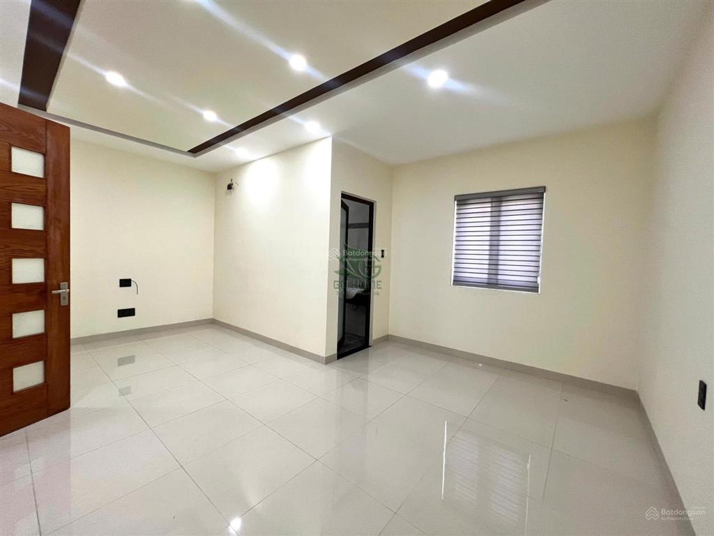 Cho thuê nhà kinh doanh 3 tầng khu vĩnh điềm trung giá 20 triệu/tháng