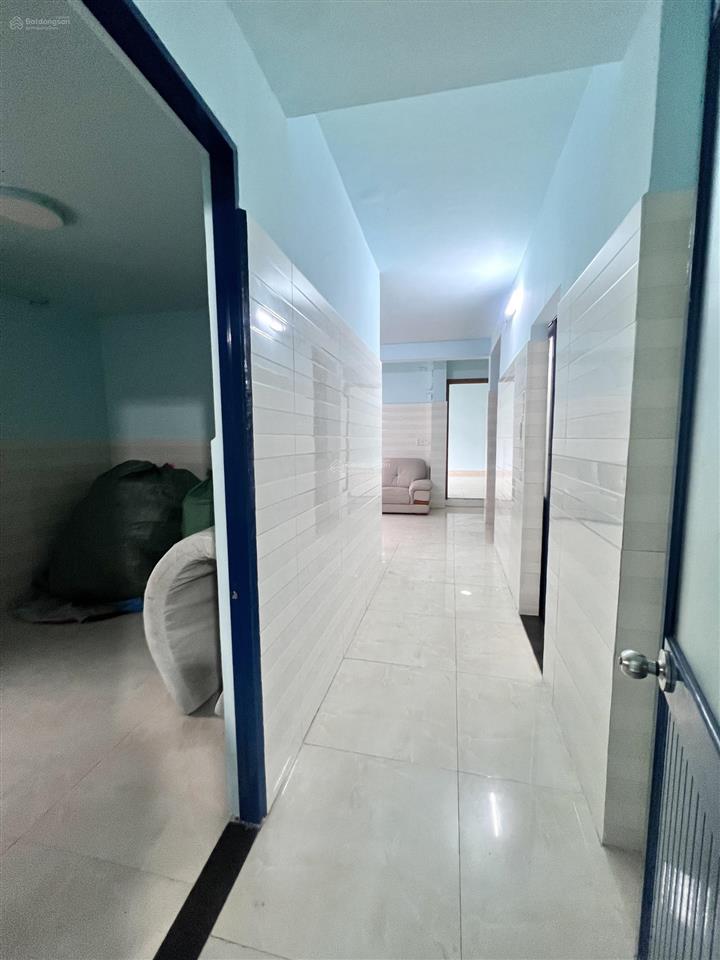 Cho thuê nhà ở kinh doanh lô góc 2 mặt tiền khu đại học nha trang