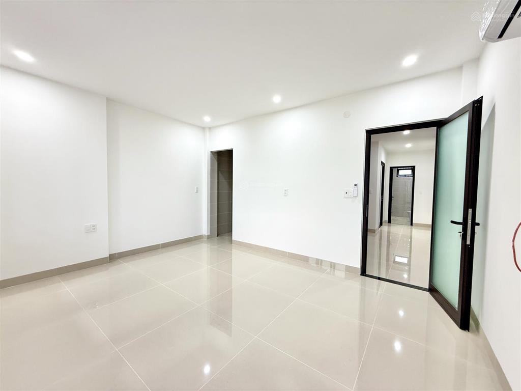 Cho thuê nhà mới 4 phòng ngủ full nội thất có thang máy kđt mỹ gia