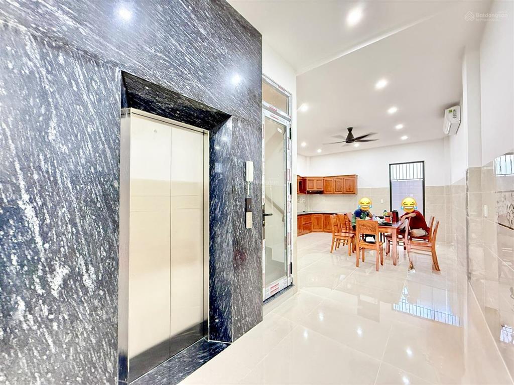 Cho thuê nhà mới 4 phòng ngủ full nội thất có thang máy kđt mỹ gia