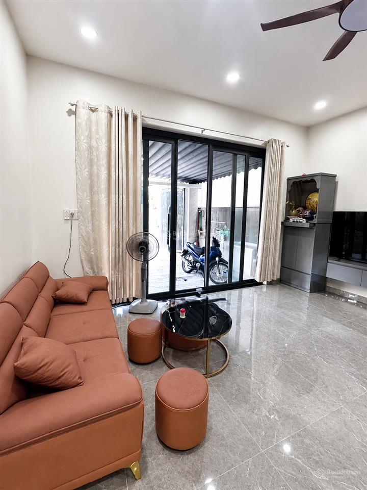 Cho thuê căn villa sân vườn 3 phòng ngủ khu hòn xen bắc nha trang