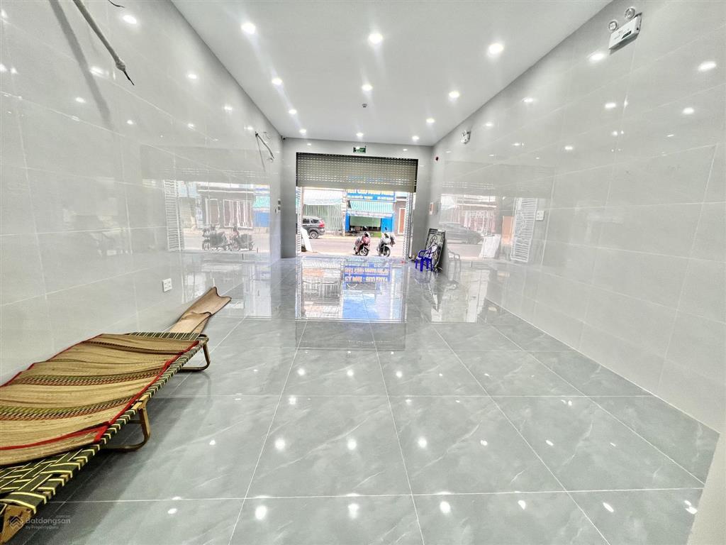 Cho thuê nhà kinh doanh 4 tầng có thang máy, pccc khu bàn cờ phước long
