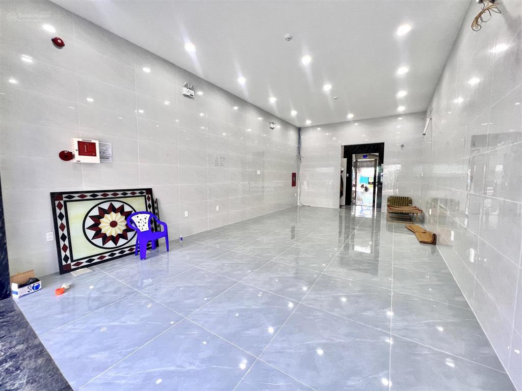Cho thuê nhà kinh doanh 4 tầng có thang máy, pccc khu bàn cờ phước long