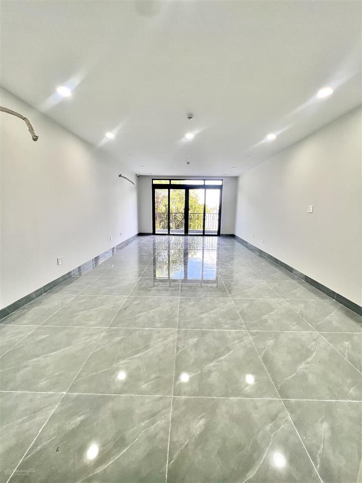 Cho thuê nhà kinh doanh 4 tầng có thang máy, pccc khu bàn cờ phước long