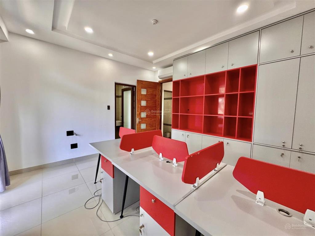 Cho thuê nhà kinh doanh 3 tầng 5 phòng khu vĩnh điềm trung