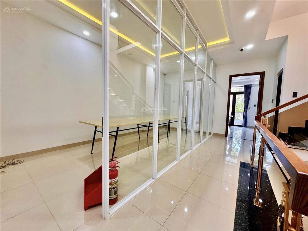 Cho thuê nhà kinh doanh 3 tầng 5 phòng khu vĩnh điềm trung