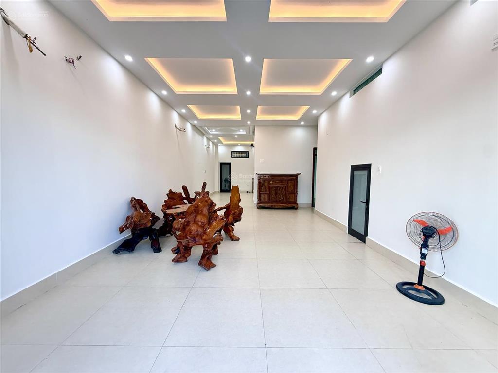 Nhà đẹp vừa ở vừa kinh doanh 4 phòng ngủ full nội thất có thang máy khu mỹ gia gói 2