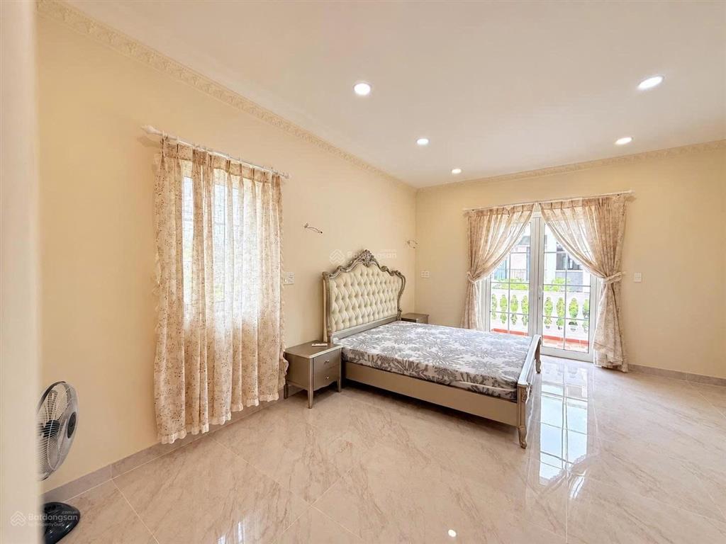 Cho thuê biệt thự biệt lập 6 phòng ngủ mới siêu đẹp khu vcn phước hải