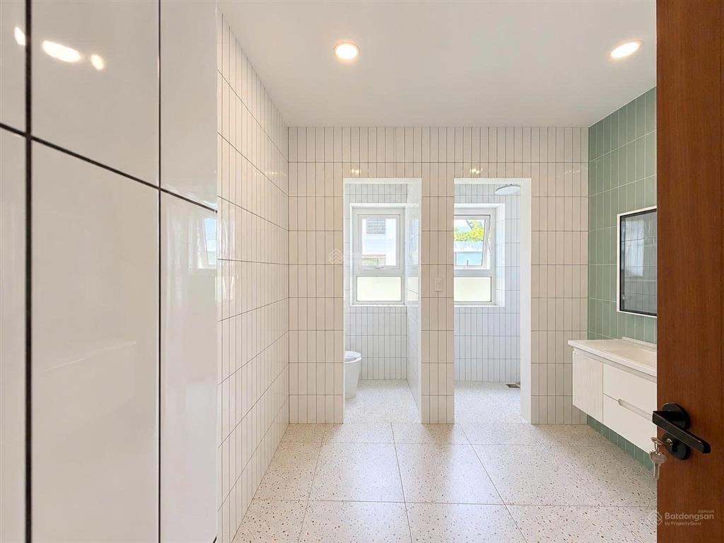 Cho thuê biệt thự biệt lập 6 phòng ngủ mới siêu đẹp khu vcn phước hải