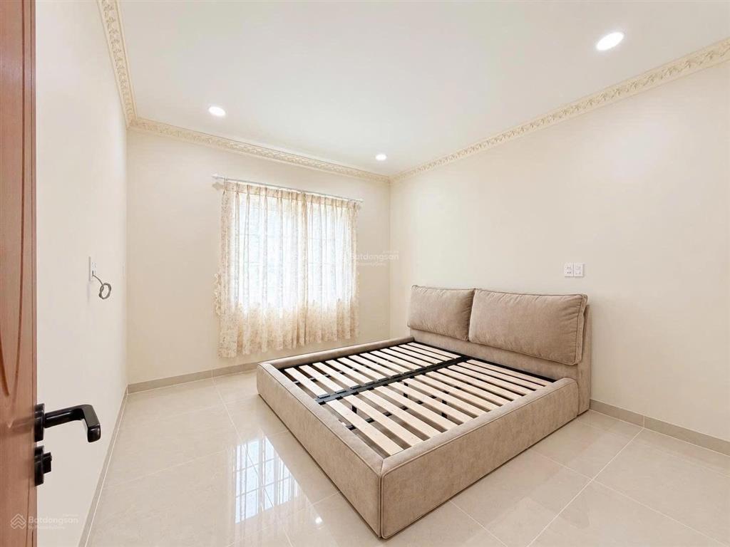 Cho thuê biệt thự biệt lập 6 phòng ngủ mới siêu đẹp khu vcn phước hải giá 80 triệu/tháng