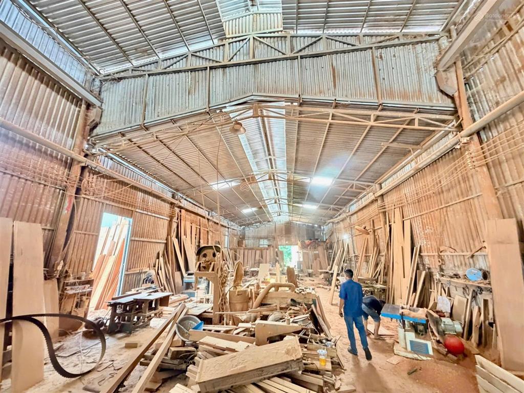 Cho thuê kho xưởng 400m2 ngang 10m khu phước đồng giá 20 triệu/tháng