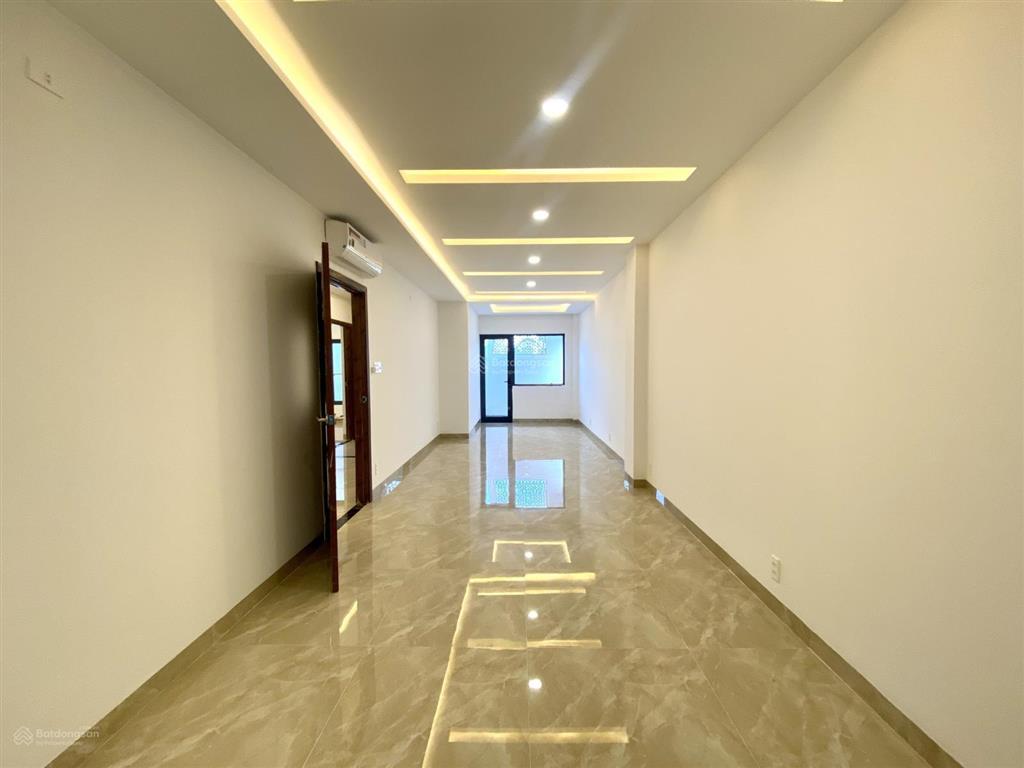Cho thuê tòa nhà 4 tầng 18 phòng siêu đẹp có thang máy, hầm để xe khu vực hà quang 2