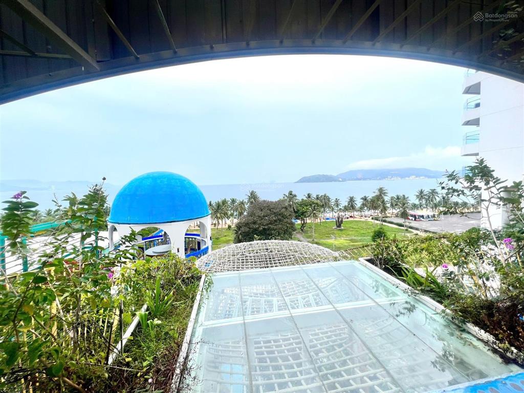 Cho thuê mặt bằng tầng 4 view biển siêu đẹp mặt đường trần phú khu đông đúc khách du lịch