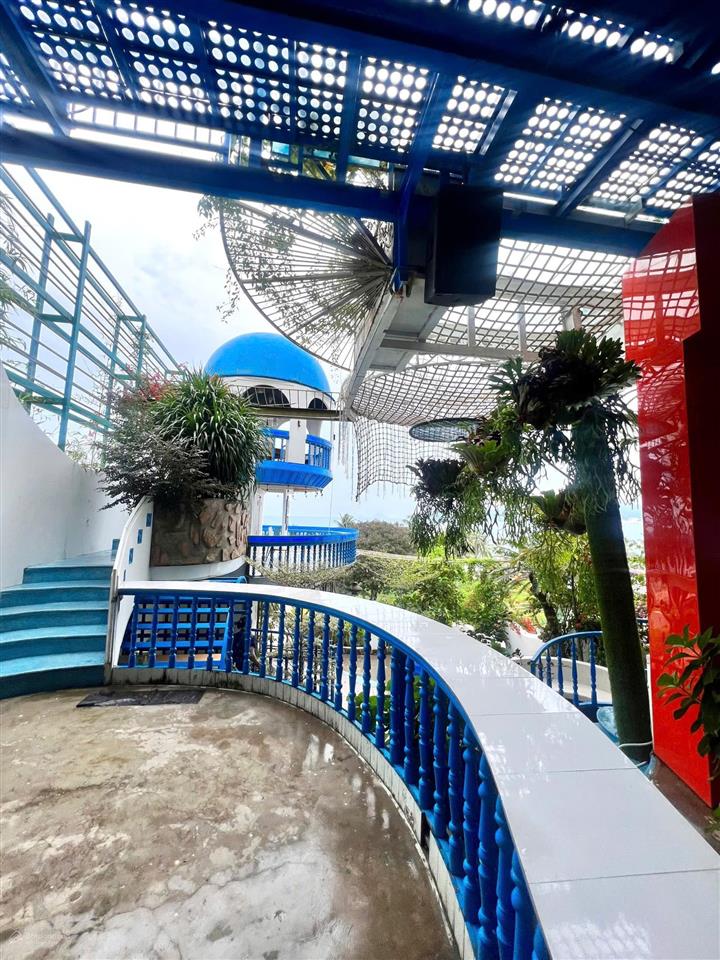 Cho thuê mặt bằng tầng 4 view biển siêu đẹp mặt đường trần phú khu đông đúc khách du lịch