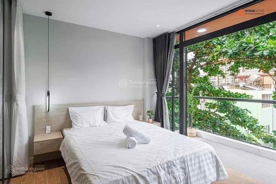 Cho thuê căn hộ 1 phòng ngủ ban công siêu thoáng ngay trung tâm quận 7