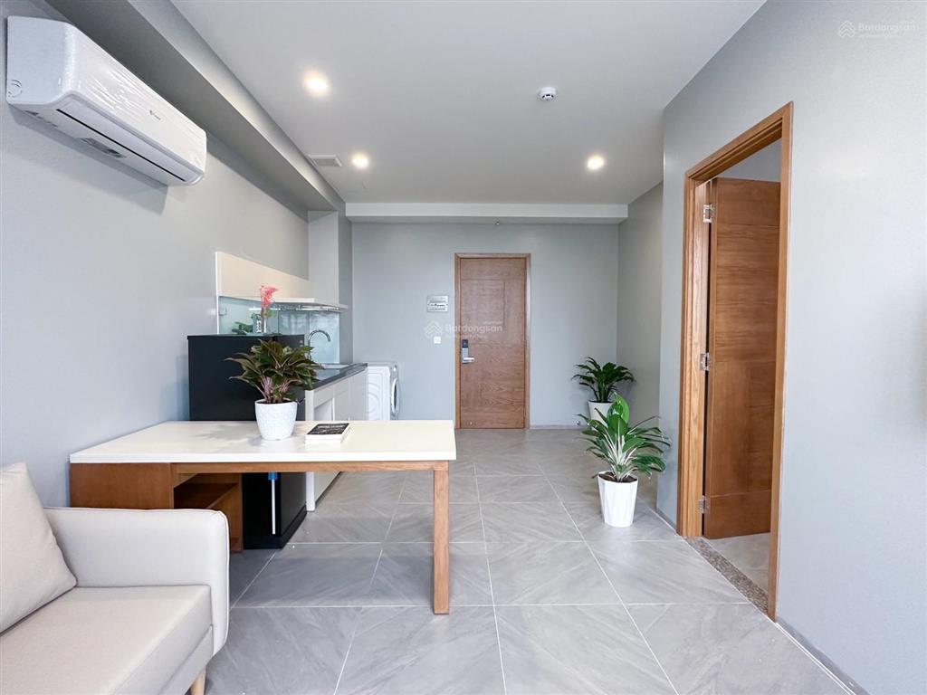 Cho thuê chdv 1pn ban công, full nội thất máy giặt riêng, thoáng mát tầng cao view chill