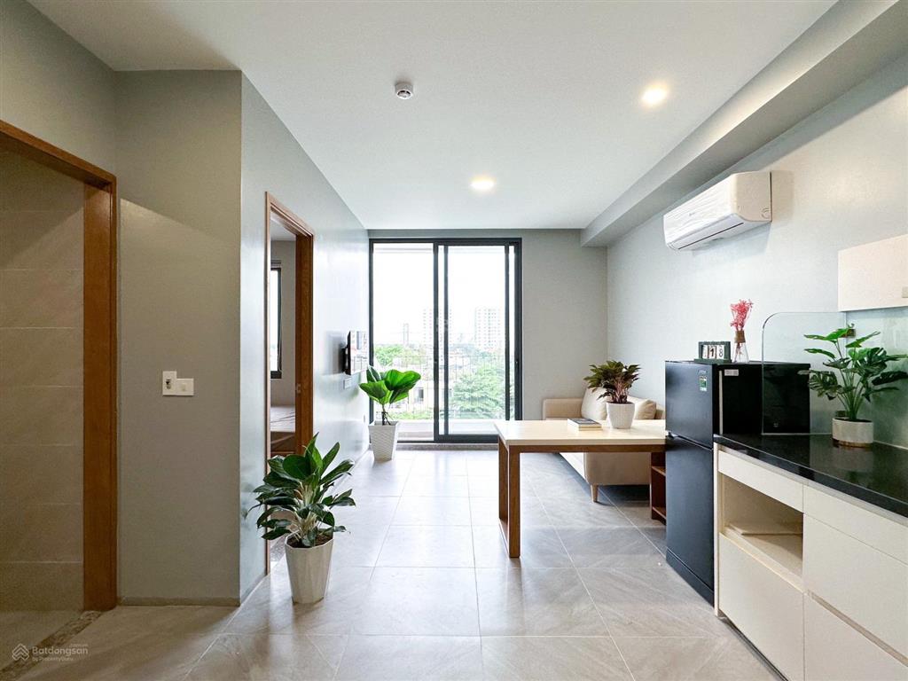 Cho thuê chdv 1pn ban công, full nội thất máy giặt riêng, thoáng mát tầng cao view chill