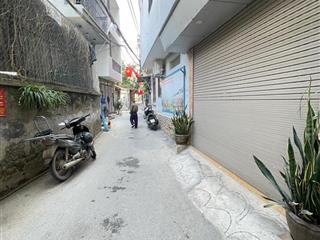 Bán toà apartment view hồ tây  9 tầng thang máy  ô tô đỗ cửa. dòng tiền ~1.2 tỷ/năm