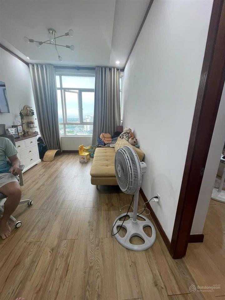 Bán nhiều căn hộ phú hoàng anh 2pn  88m2 view đẹp thoáng mát cả ngày  sổ hồng riêng