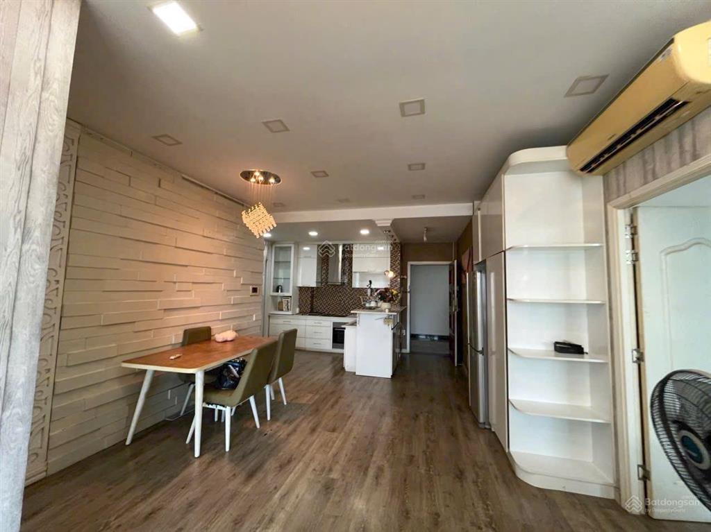 Bán nhiều căn hộ phú hoàng anh 2pn  88m2 view đẹp thoáng mát cả ngày  sổ hồng riêng