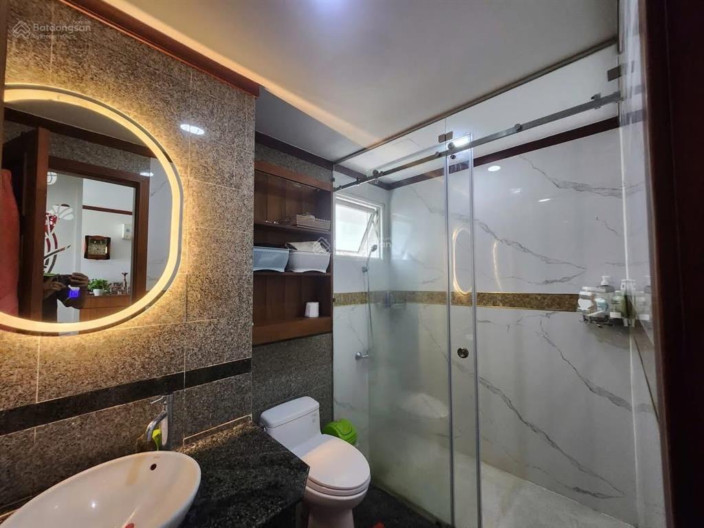 Bán căn hộ như hình,2pnnội thất cao cấp,sổ hồng riêng,xem căn hộ a/c  em nhã lê.