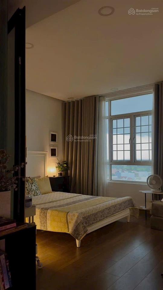 Bán căn hộ như hình,2pnnội thất cao cấp,sổ hồng riêng,xem căn hộ a/c  em nhã lê.