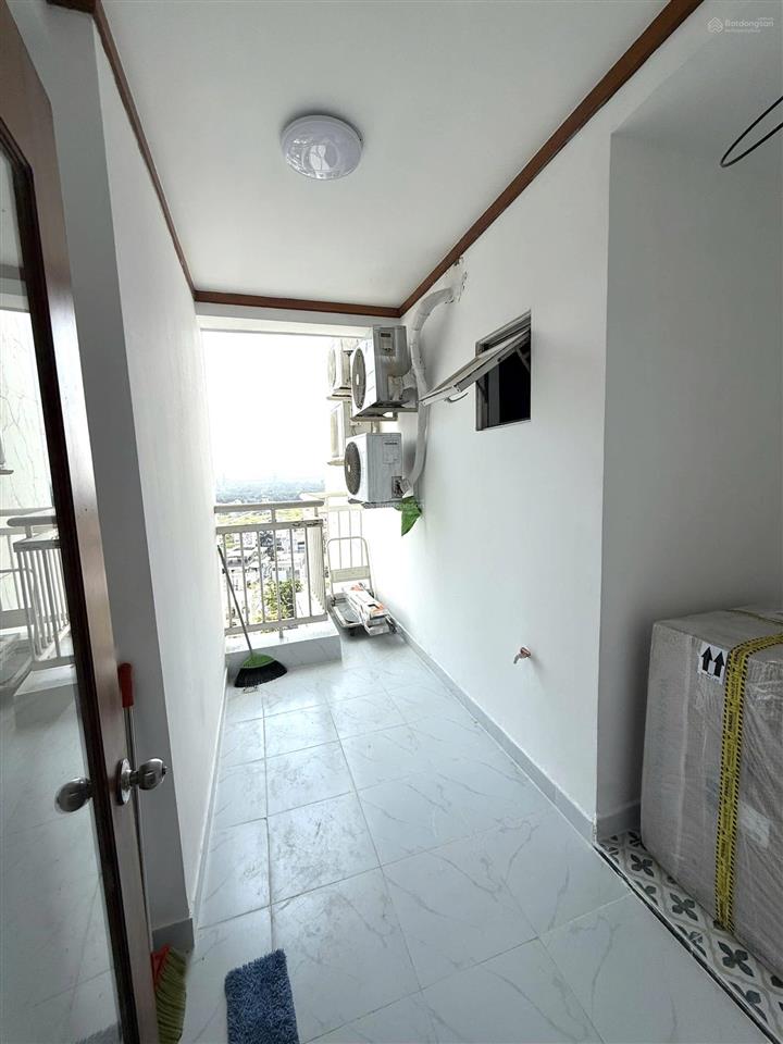 Căn hộ như hình,tầng cao view thoáng, căn góc 121m23pn,sổ hồng riêng,inbox thương lượng chính chủ