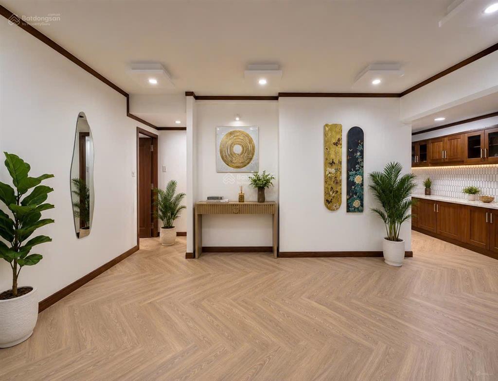 Giá sốc căn hộ 120m² 3pn  full nội thất, sổ hồng riêng,  xem nhà trực tiếp ạ.