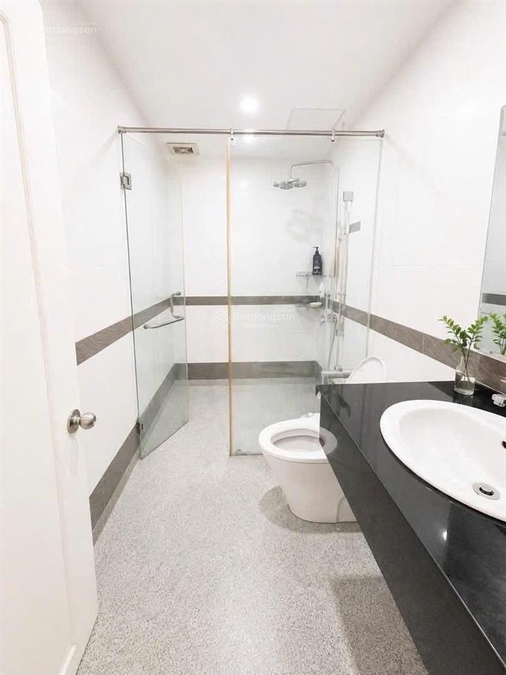 Bán căn hộ như hình, sổ hồng riêng, 3pn, công chứng sang tên nhanh
