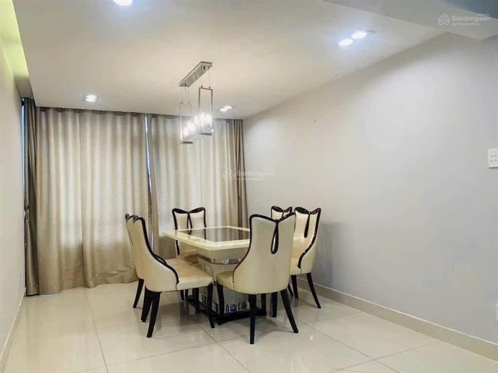 Cho thuê duplex 240m2, full nội thất nhà đẹp vào ở ngay