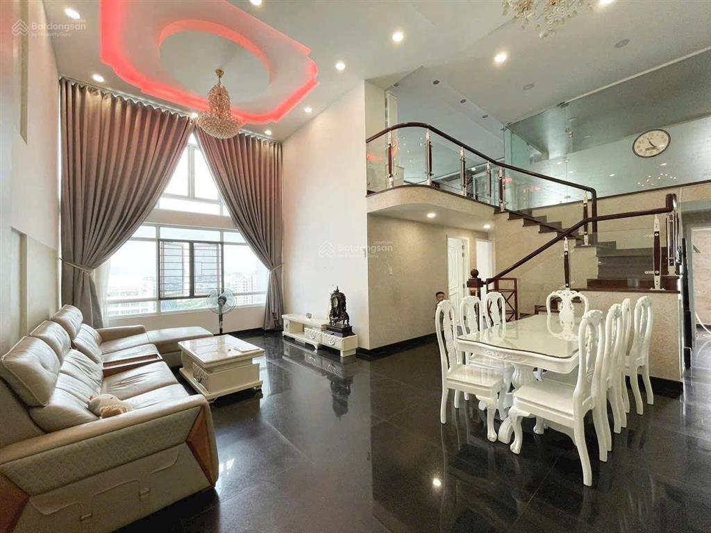 Cho thuê duplex 240m2, full nội thất nhà đẹp vào ở ngay