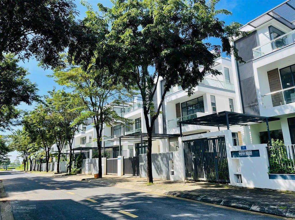 Chỉ 1 nền đất biệt thự 400m2  giá chủ bằng 2/3 giá cđt sắp mở bán  đầu tư sinh lời tốt