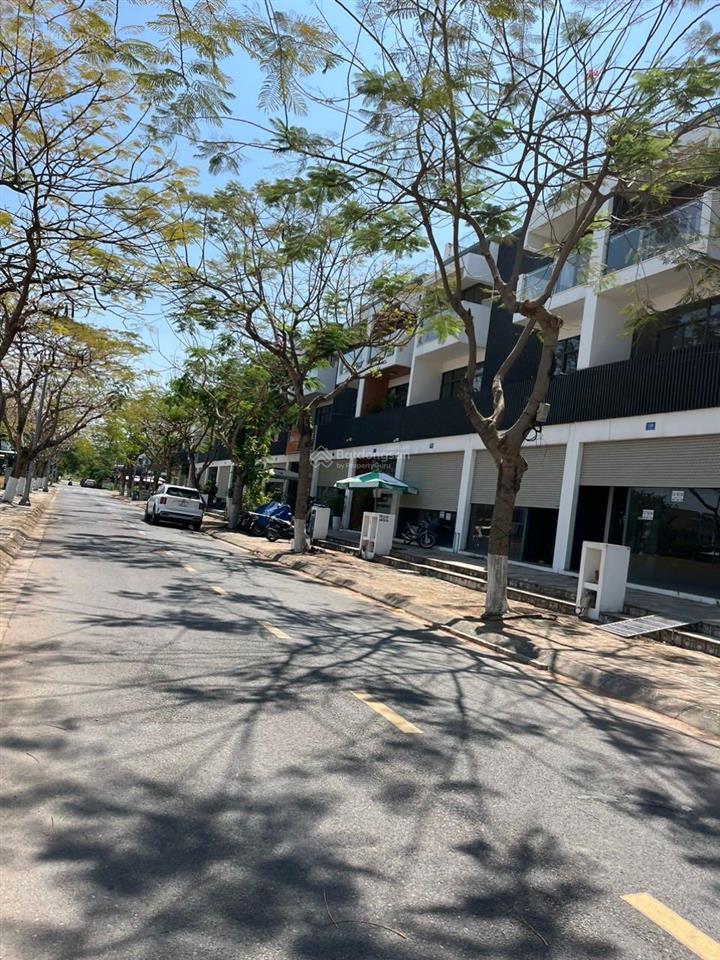 Giảm ngay 500 tr duy nhất chỉ 1 căn shophouse 100m2, xung quanh kinh doanh đông đúc  0938 256 ***