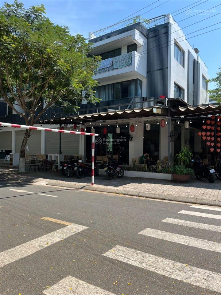 Giảm ngay 500 tr duy nhất chỉ 1 căn shophouse 100m2, xung quanh kinh doanh đông đúc  0938 256 ***