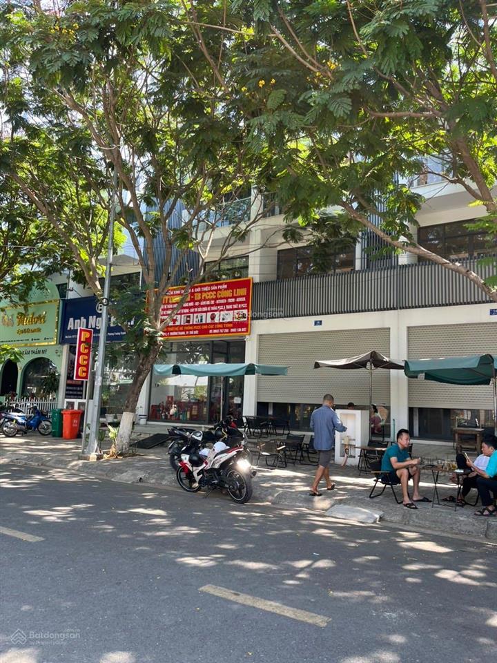 Giảm ngay 500 tr duy nhất chỉ 1 căn shophouse 100m2, xung quanh kinh doanh đông đúc  0938 256 ***