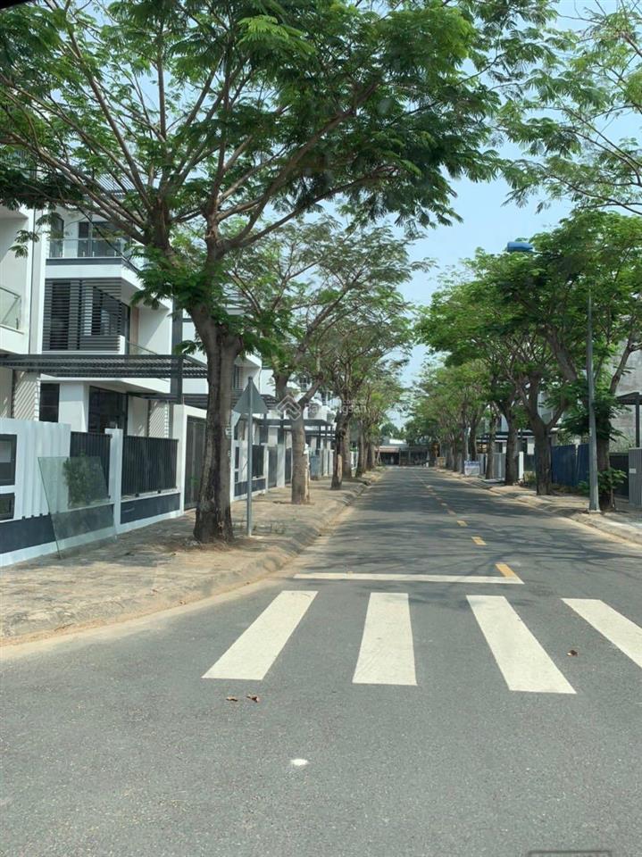 Giảm 1,2tỷ! duy nhất căn biệt thự 200m2 cách hồ sinh thái 30m  cam kết lợi nhuận tối thiểu 15%/năm