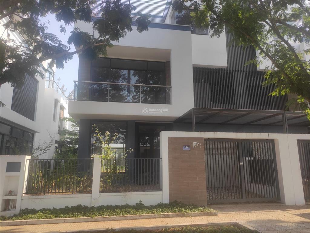 Giảm 1,2tỷ! duy nhất căn biệt thự 200m2 cách hồ sinh thái 30m  cam kết lợi nhuận tối thiểu 15%/năm