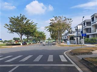 Hot hot hiếm có nền 100m2 giá chỉ 60tr/m2 sổ cầm tay tại kđt đông tăng long