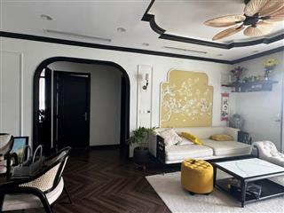 Chung cư Hoàng Quốc Việt 3 phòng ngủ 80m² giá 6 tỷ – Căn đẹp, nhận nhà ngay (083,848,9898)