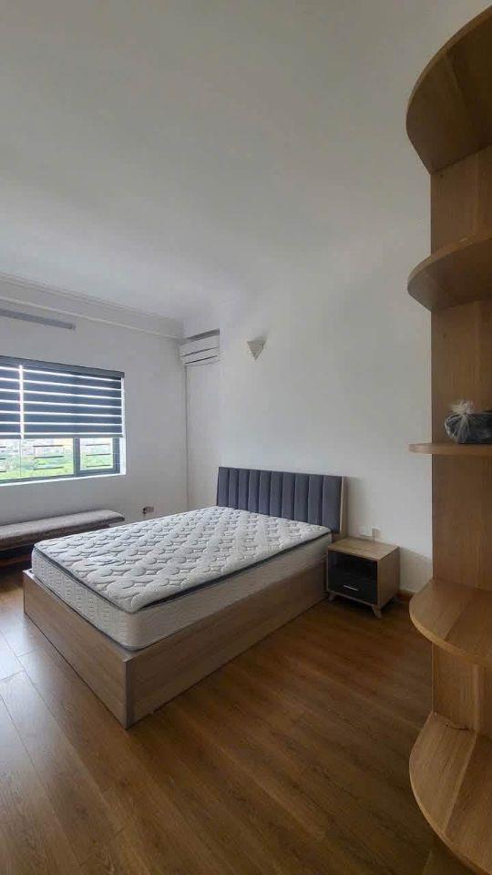 Bán Chung Cư Hoàng Quốc Việt 2 Phòng Ngủ 60m² Giá 4 Tỷ (SDT/Zalo: 083.848.9898)