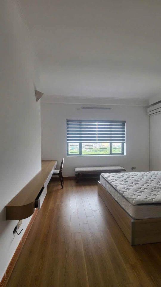 Bán Chung Cư Hoàng Quốc Việt 2 Phòng Ngủ 60m² Giá 4 Tỷ (SDT/Zalo: 083.848.9898)