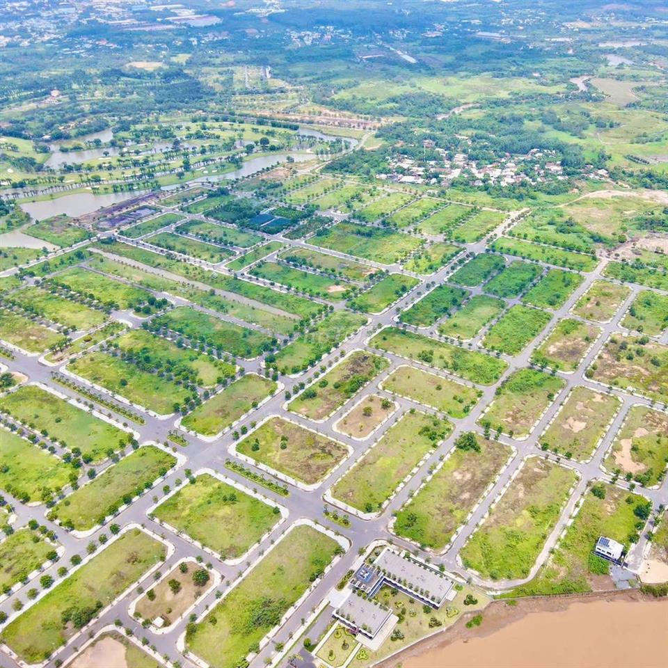 cần bán lỗ lô Biên Hòa New City ngay sân golf Long Thành giá 1,6 tỷ