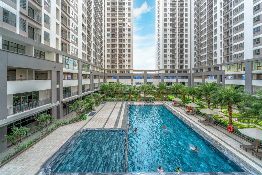Bán căn hộ Q7 Boulevard 57m2, 2PN, view Q1, giá 3.2 tỷ