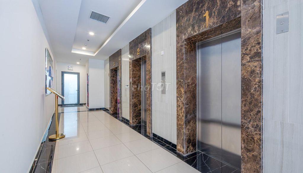 Bán căn hộ Q7 Boulevard 57m2, 2PN, view Q1, giá 3.2 tỷ