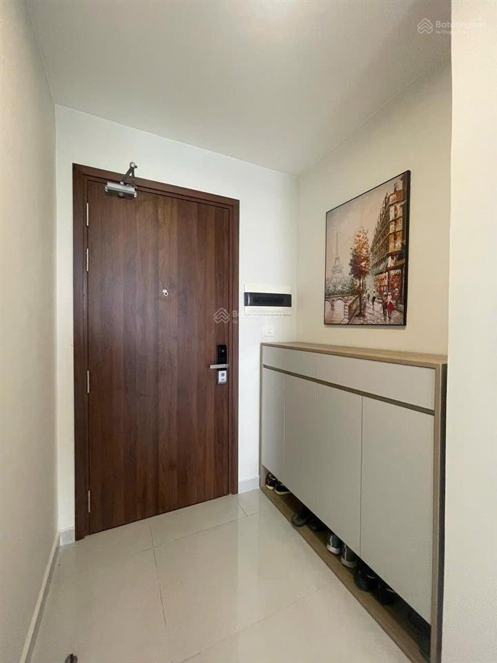 Cho thuê căn hộ 2 phòng ngủ 2 wc siêu đẹp giá 9,5tr/tháng tại the emerald golf view  thuận an, bd