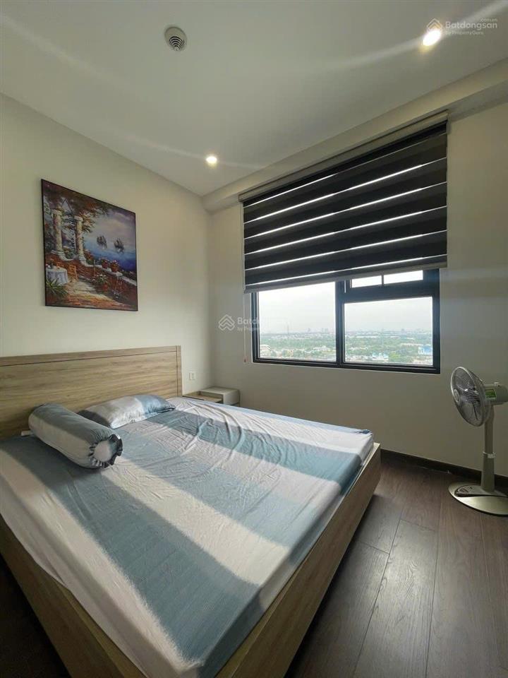 Cho thuê căn hộ 2 phòng ngủ 2 wc siêu đẹp giá 9,5tr/tháng tại the emerald golf view  thuận an, bd