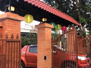 Bán nhà biệt thự vườn gần chợ và trường học