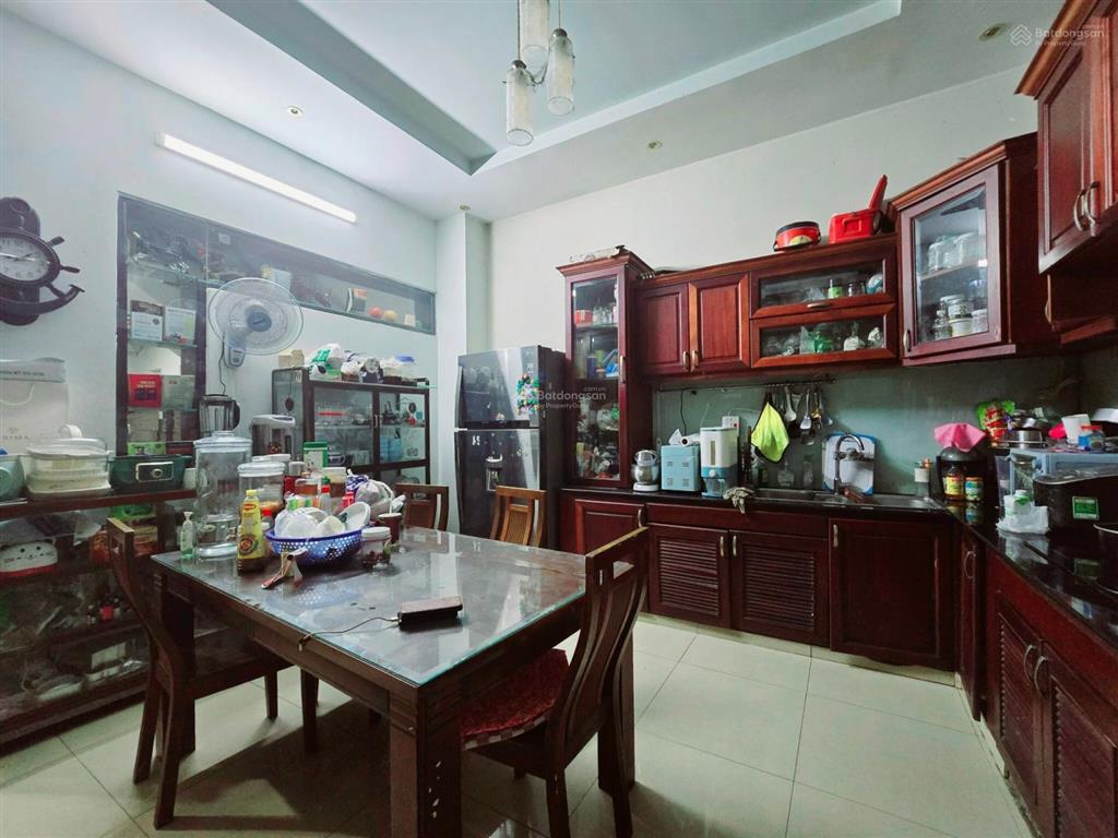 Bán nhà 4 tầng biệt thự liền kề khu sông giồng quận 2